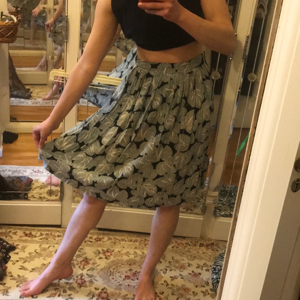Vintage 70s patterned midi skirt